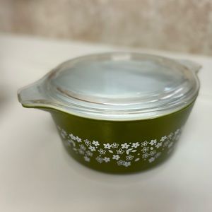 **SOLD** Vintage Pyrex Spring Blossom Casserole 1.5 quart with glass lid
